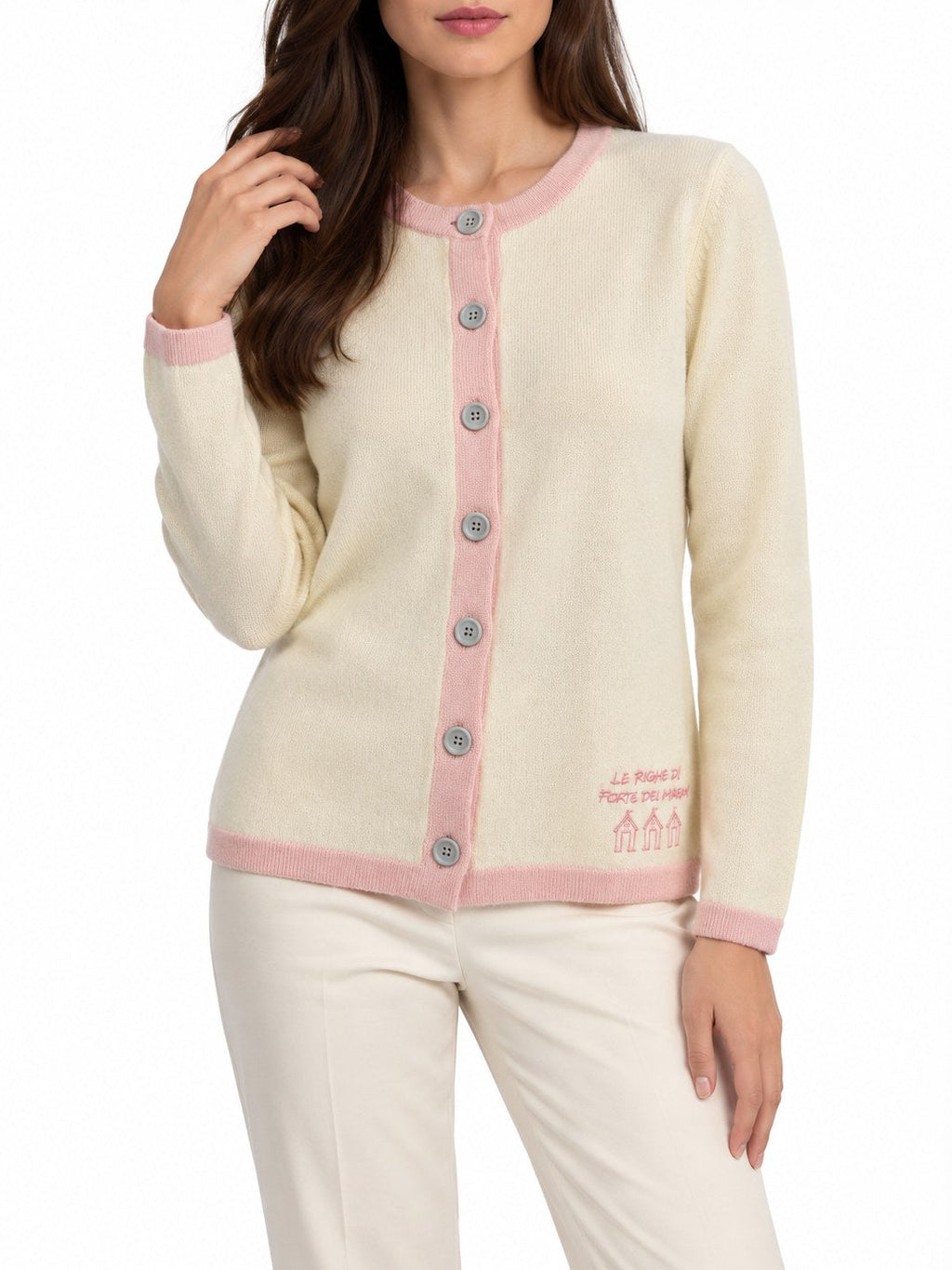 Cardigan con profili a contrasto panna/rosa — indossato