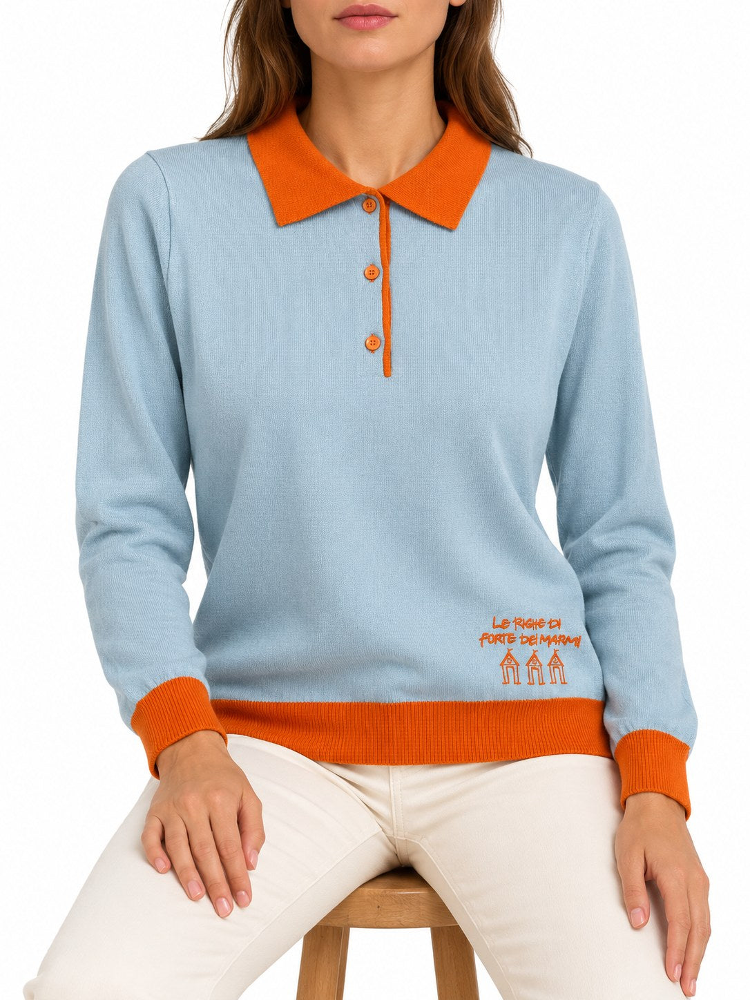 Polo in lana e cachemire azzurro/arancione — indossato, davanti